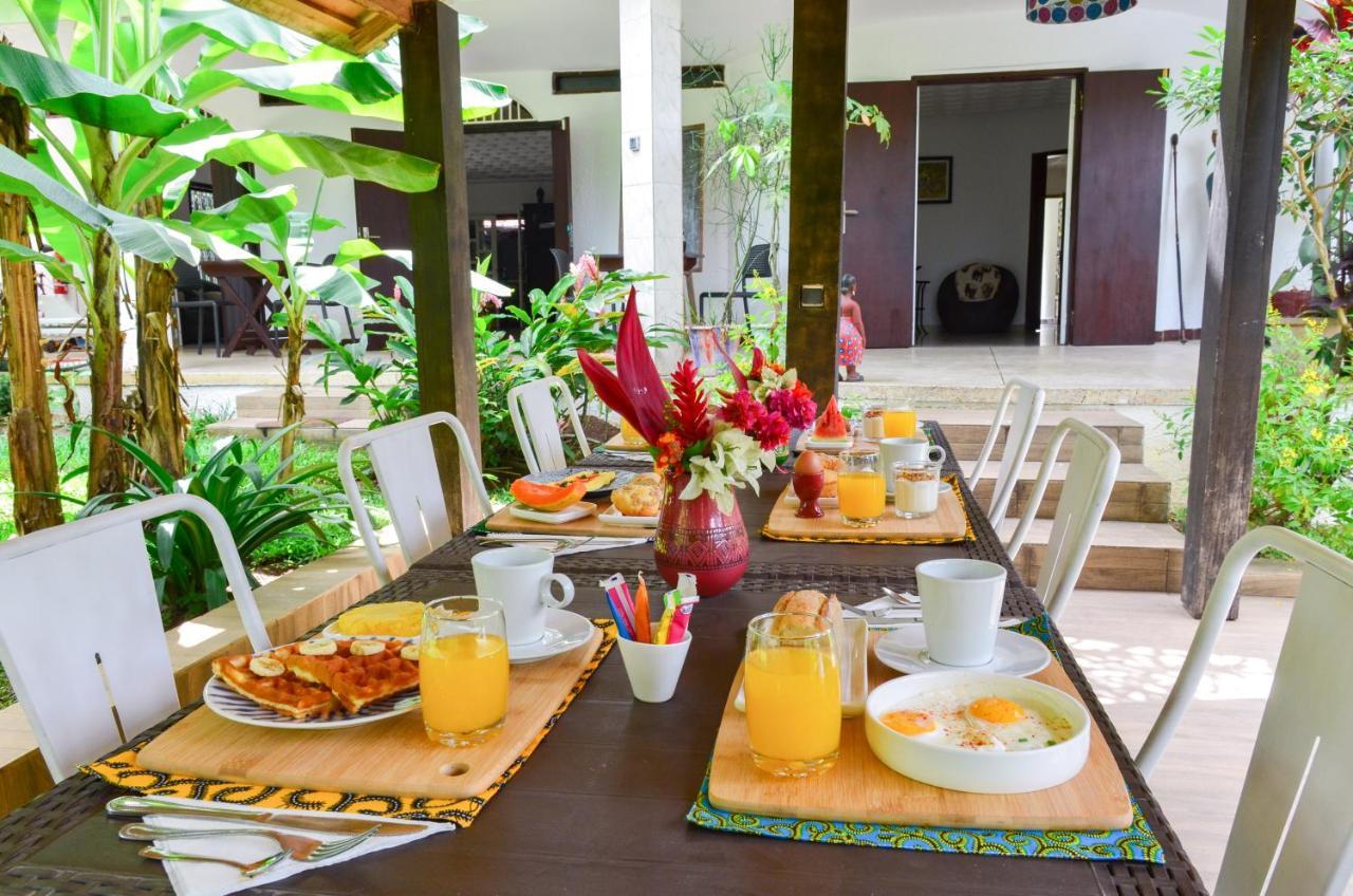 Gaia'S Garden B&B Abidjan Extérieur photo